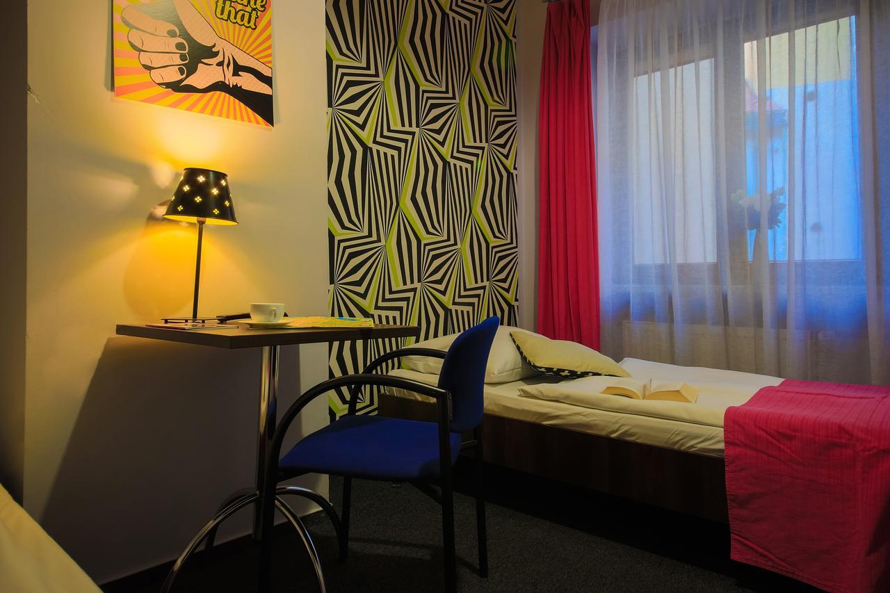 Glow Hostel Wrocław Kültér fotó